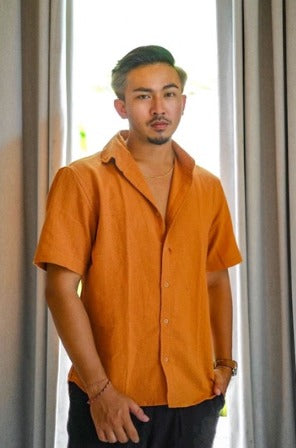 Terracotta short-sleeve linen shirt from Aaman Linen Cottonello Collection
